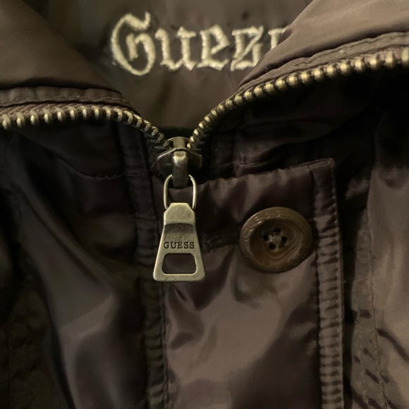 Guess Medium Cargo Y2K Style Embroidered Pocketed Zip Up Collared Puffer Jacket - Picture 6 of 12